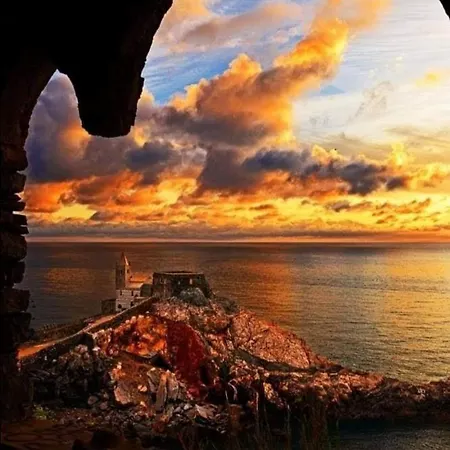 Rebecca House La Spezia