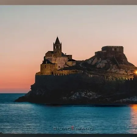 Rebecca House Apartament *