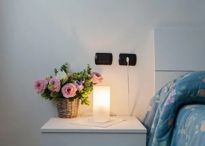 Rebecca House Apartment