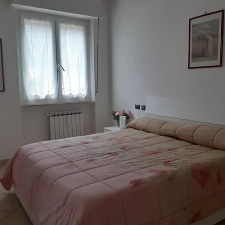 Rebecca House Apartment *