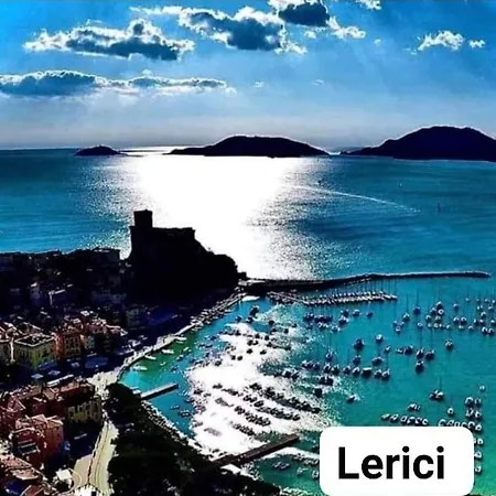 Rebecca House Apartment