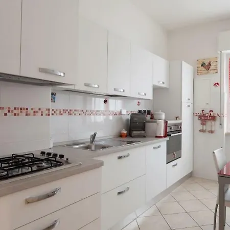 Rebecca House * La Spezia